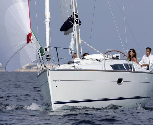 Sun Odyssey 32i